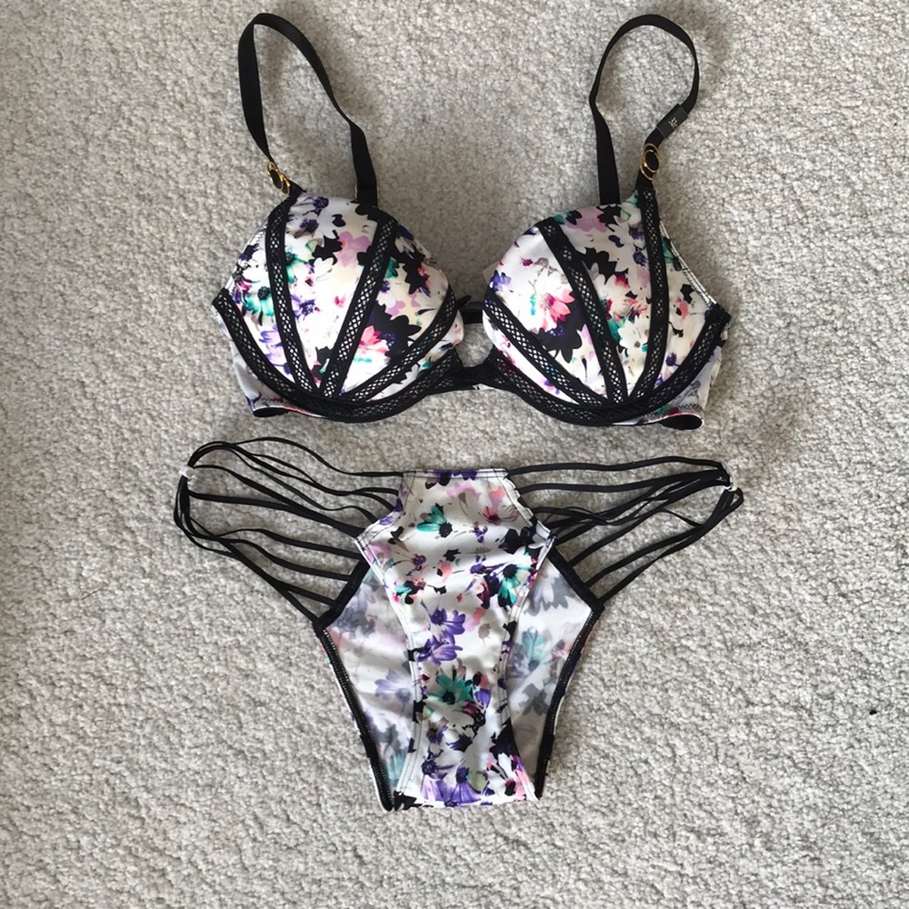 Victoria Secret very sexy bra